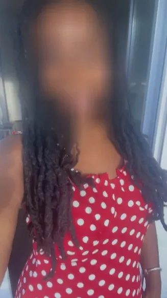 Amina, 36
