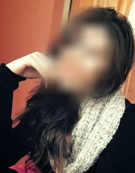 Amina, 28