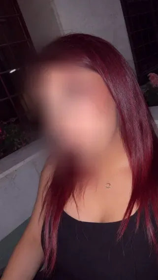 Amira, 26