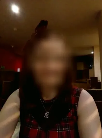 Astrid, 38