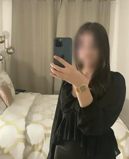 Ellen, 21