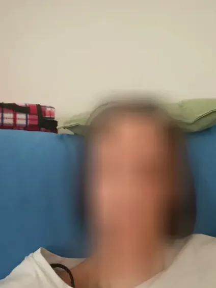 Julie, 38