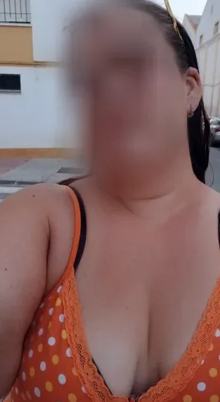 Karoline, 24