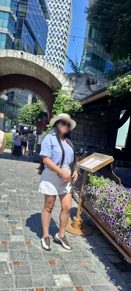 Katja, 35