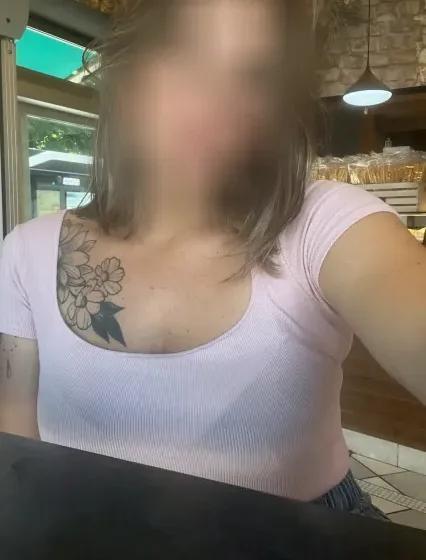 Lejla, 40