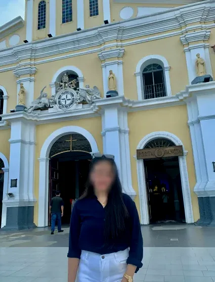 Leyla, 24