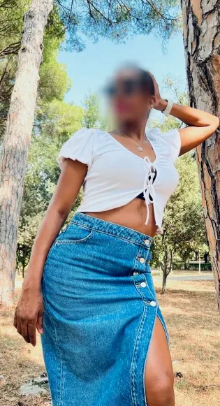 Louise, 37
