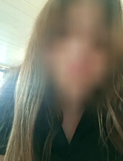 Nadia, 27