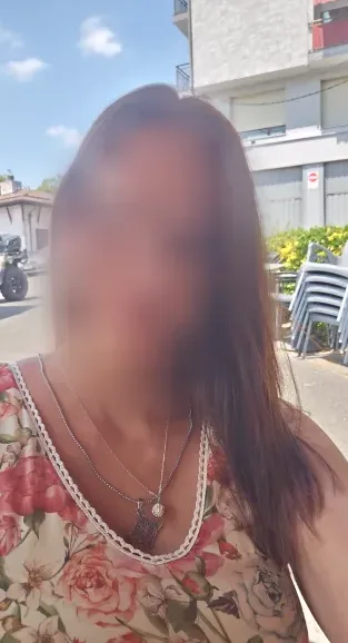 Sofia, 39