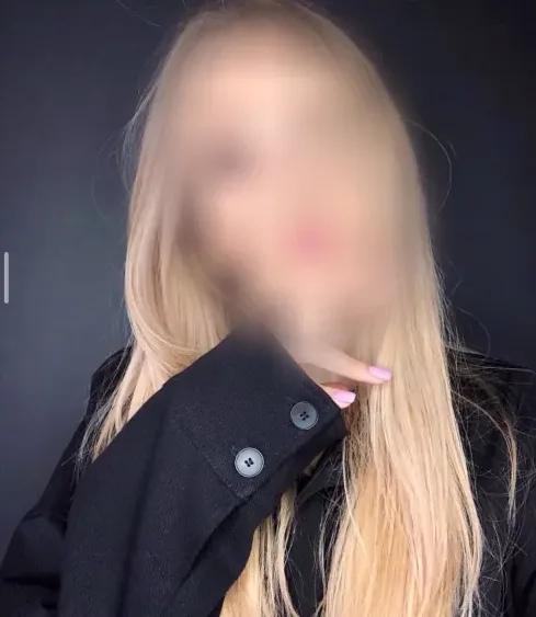 Susanne, 24